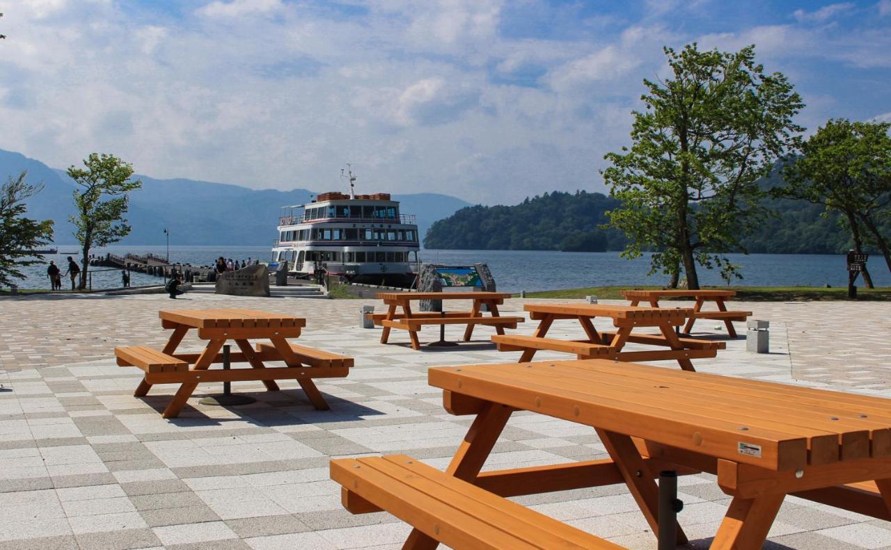 Towadako Lakeside Hotel Bagian luar foto